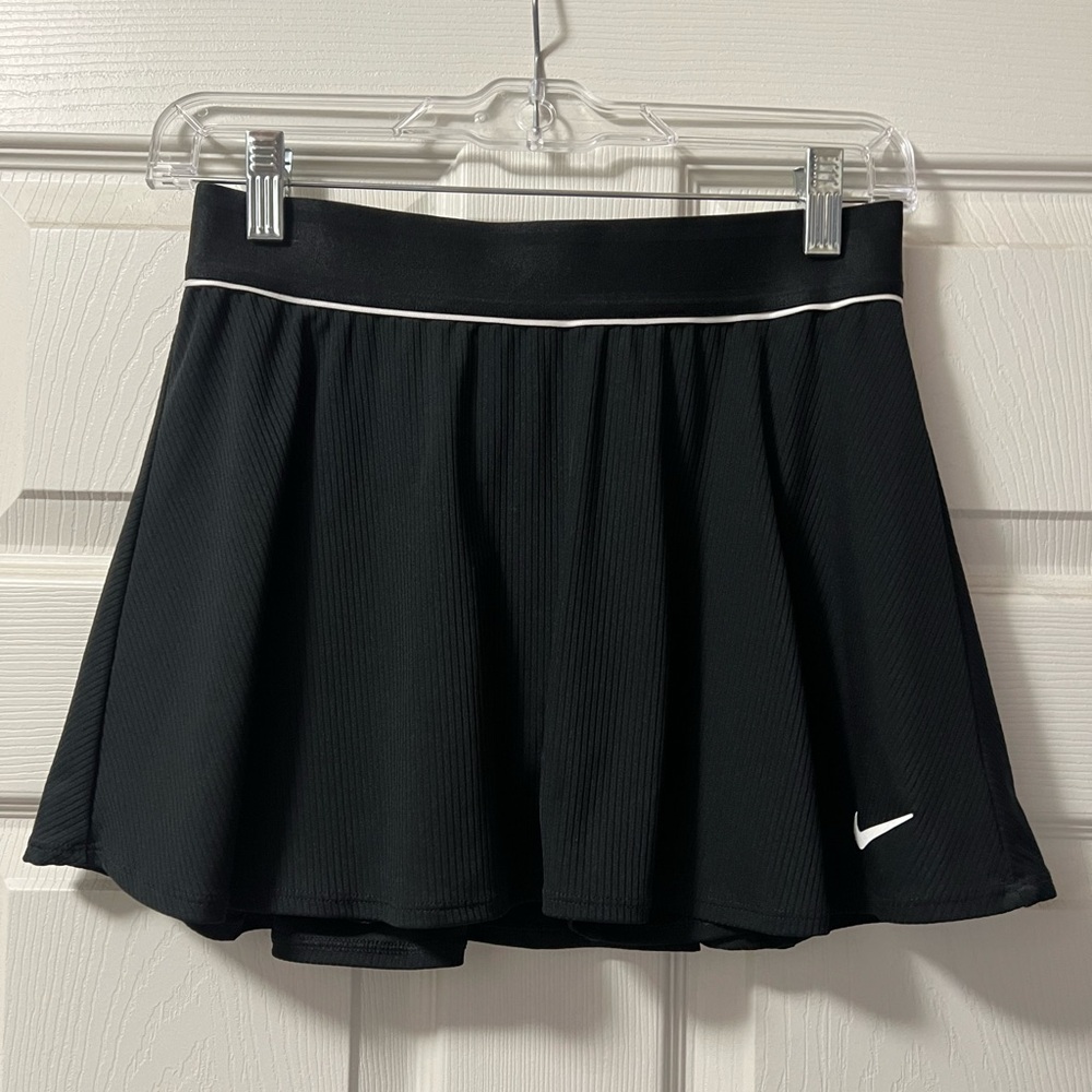 Nike size small black tennis skirt